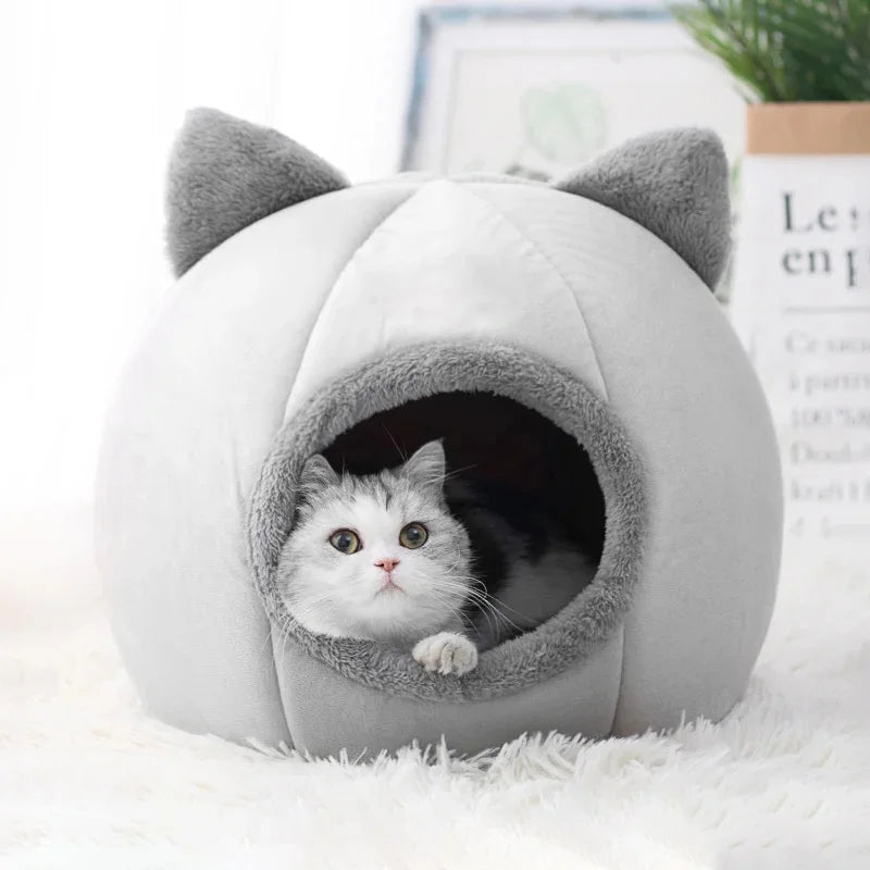 Comfortable Self-Warming Cat Tent Bed