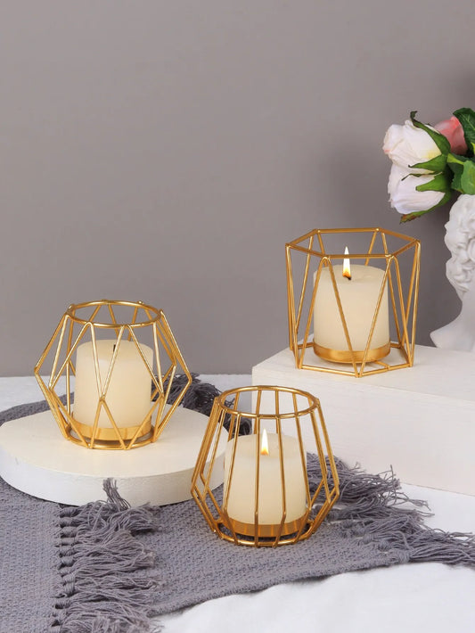 Nordic Gold Iron Candlestick - Hollowed Out Line Design for a Creative and Romantic Atmosphere